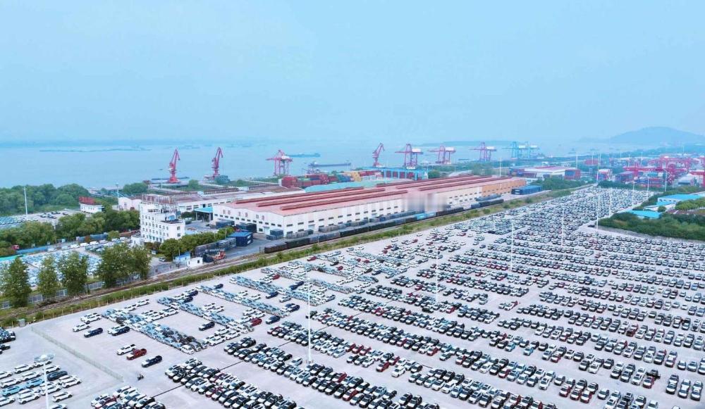 奇瑞机器人业务获多方加持！旗下墨甲机器人公司新增伯特利、富春染织及智元创新等股东