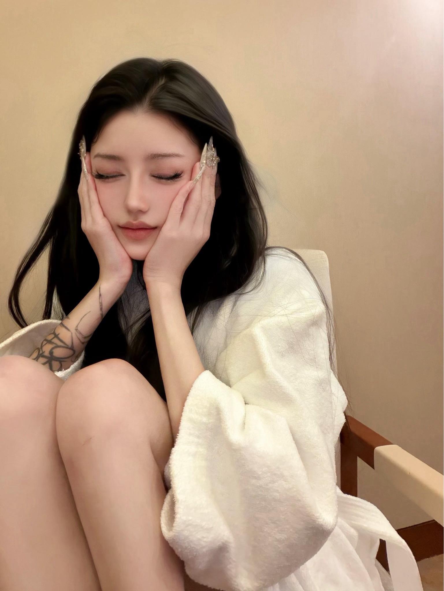 我保证我是天使只是偶尔有点坏  ꉂ ･ ･ ☆