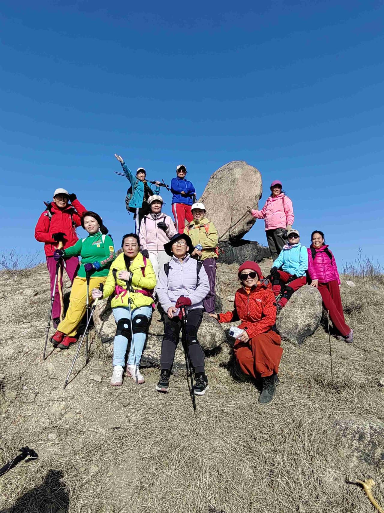 带定位晒今日生活 今天天气超棒，大晴天，心情也跟着明朗起来。我选择用运动开启这美