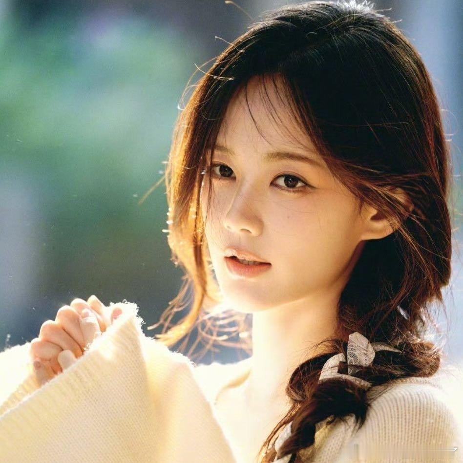 李一桐发了49999的红包真诚的美女