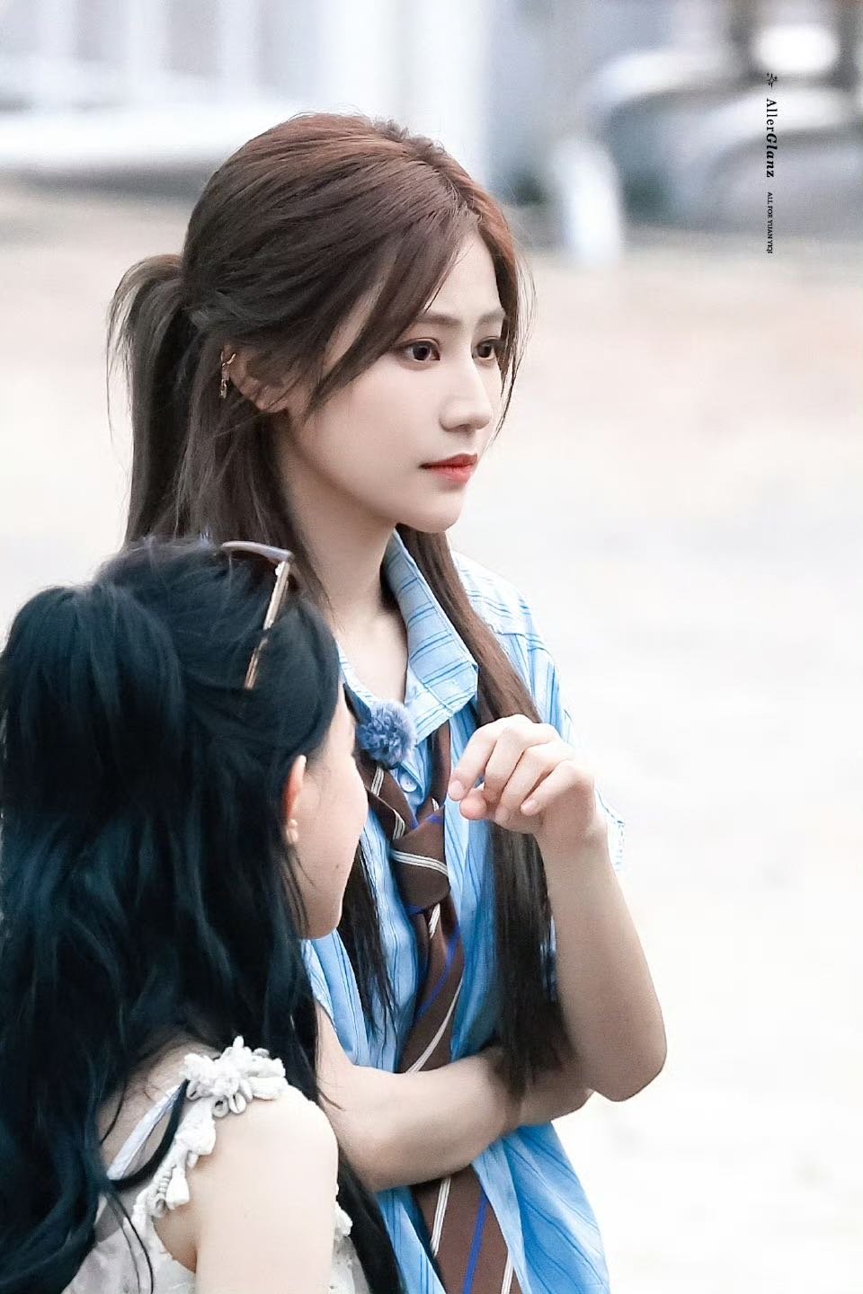 袁一琦买黄金 人总要生活的 谁说偶像只懂舞台？袁一琦综艺里聊金价、叹生活，句句戳