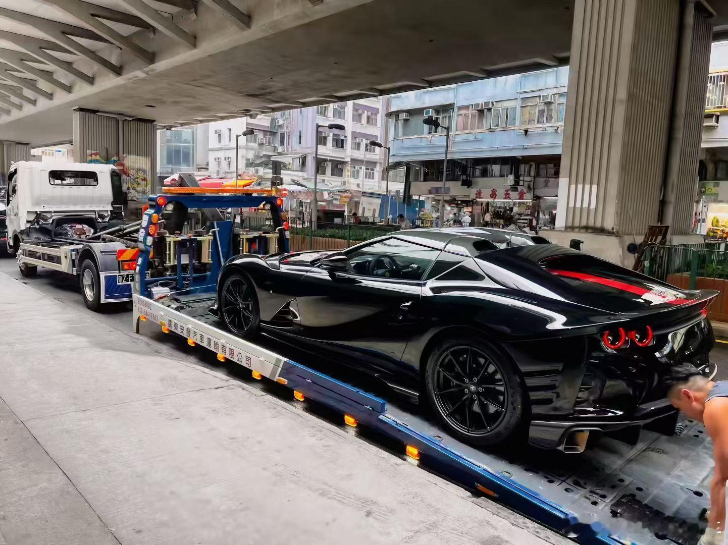 朋友圈有人卖了一台法拉利！你们帮我看看这车贵不贵？ 北京