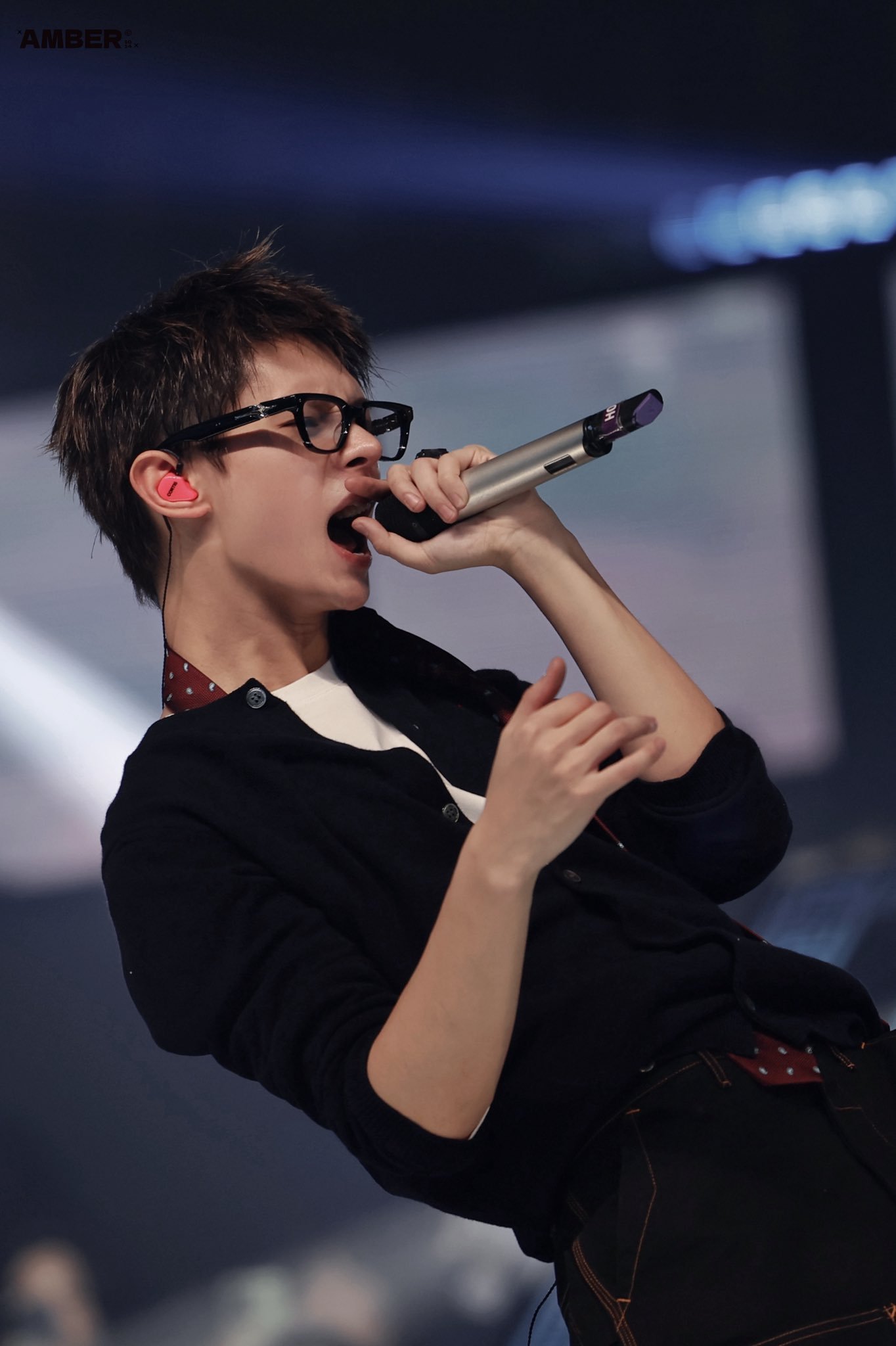 赵雨凡JAMES 🦅赵雨凡 赵雨凡，你棒！赵雨凡，你超级超级棒！谢谢给我们带来