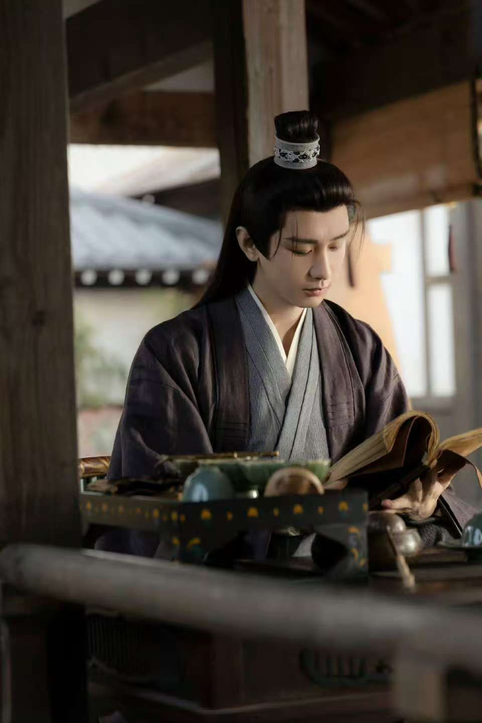 成毅周旋于外内隐于心成毅抽丝剥茧成毅周旋于外内隐于心，抽丝剥茧，真好看 