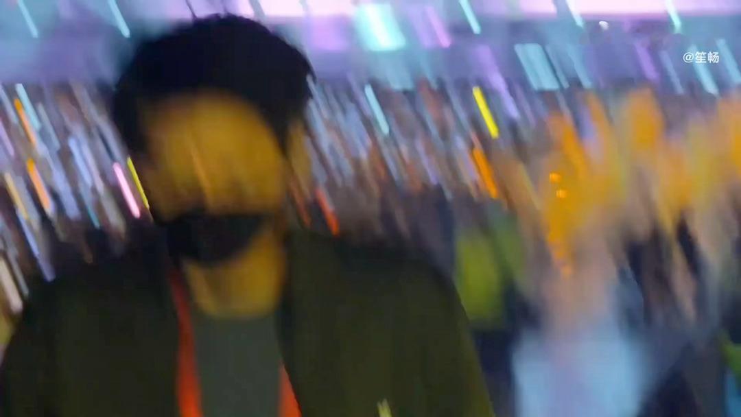 东之父斯皮尔伯格镜头 李煜东:我辛辛苦苦营业，我爸露个头就把我流量抢了，这上哪说