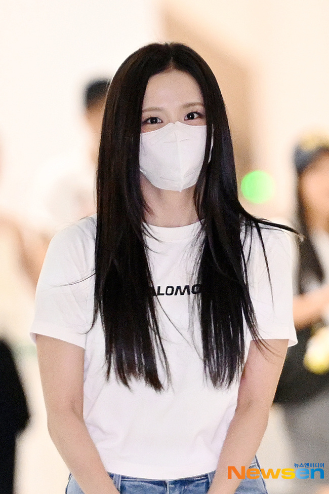 260810 Jisoo ICN入境新闻图📸耶啵！！！ 