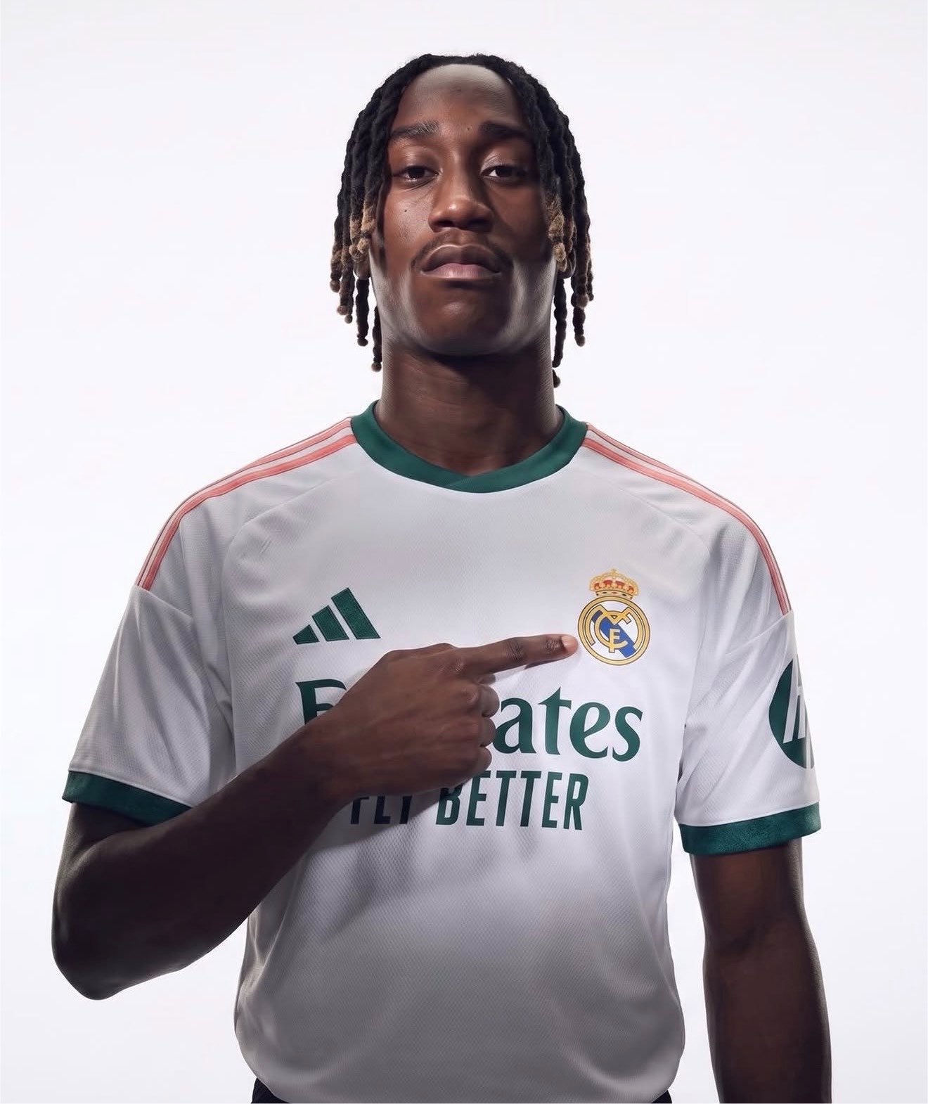 马卡报：皇马可能明天就正式官宣扬·迪奥曼德的加盟！halamadrid