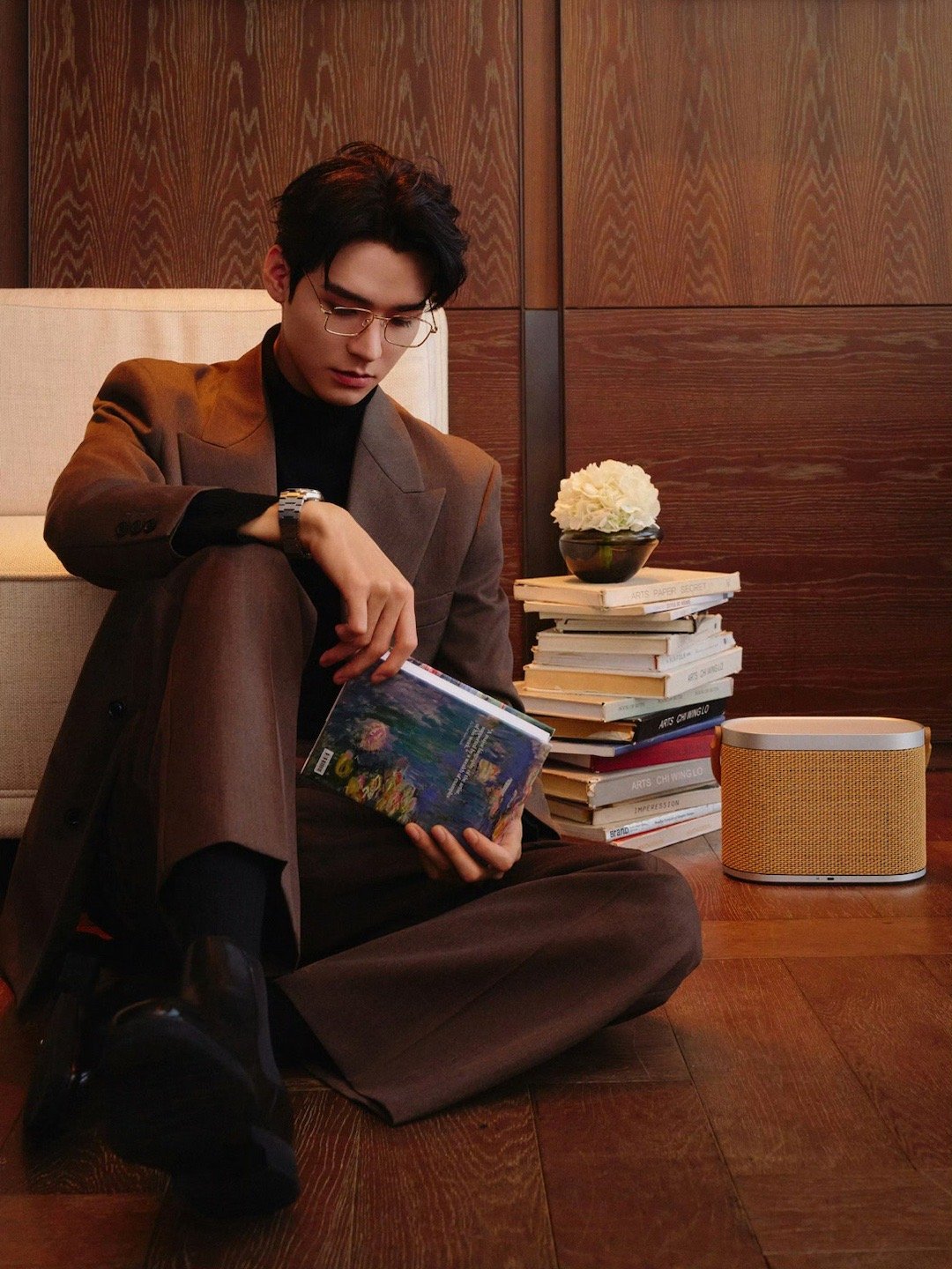 龚俊百灵鸟的B面是法槌 龚俊的百灵鸟模式下线，法槌版沈法官正式上线！从舞台上的灵