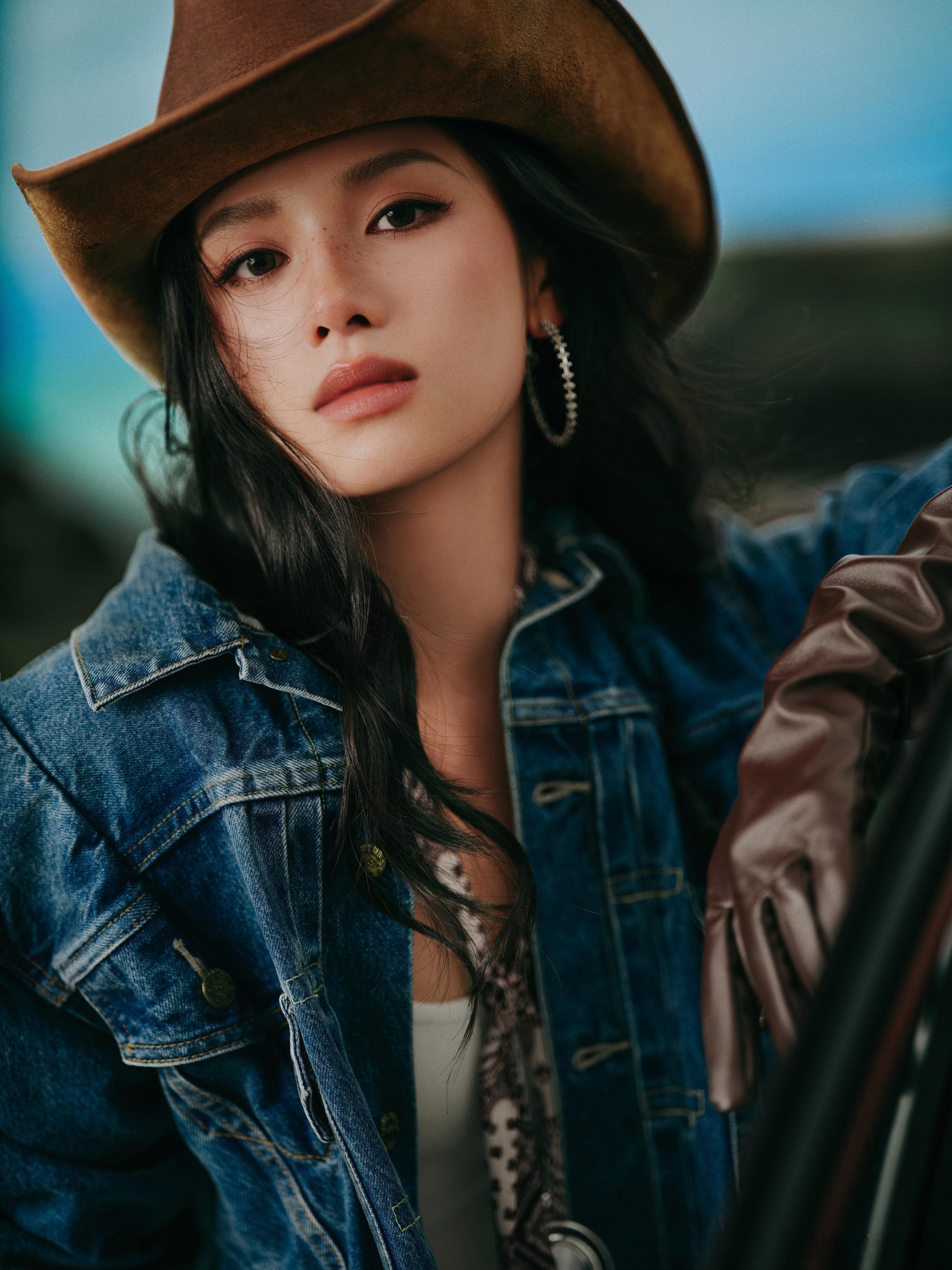 张婧仪25岁最后一天感谢粉丝张婧仪[超话] 生日快乐🎂🎈25岁很好，26岁会