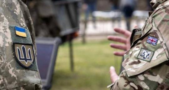 大结局要来，英军已进入乌克兰，俄军到底打不打？

说白了这就是老牌帝国刷存在感的