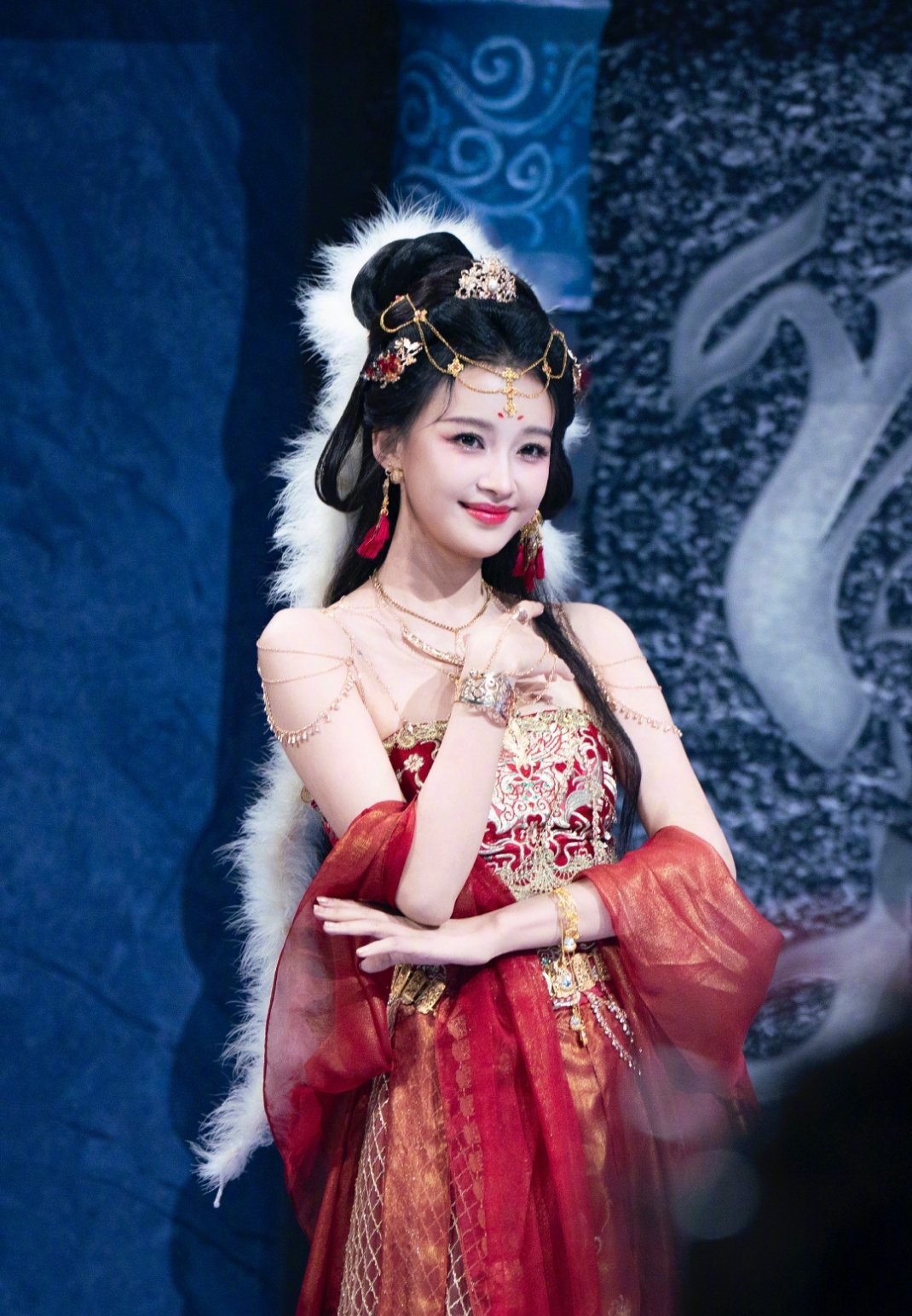 孙怡～糖葫芦精好美～诡秘咱今晚不见不散呀[爱你][爱你][爱你] 哈哈哈哈哈哈期