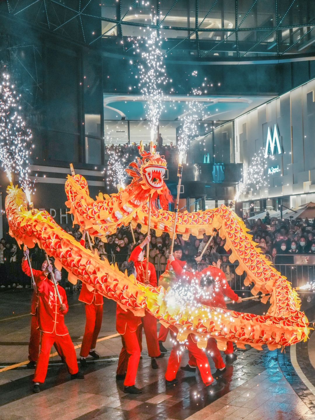免费🆓在杭州看烧火龙🐲表演，我赶上啦🔥