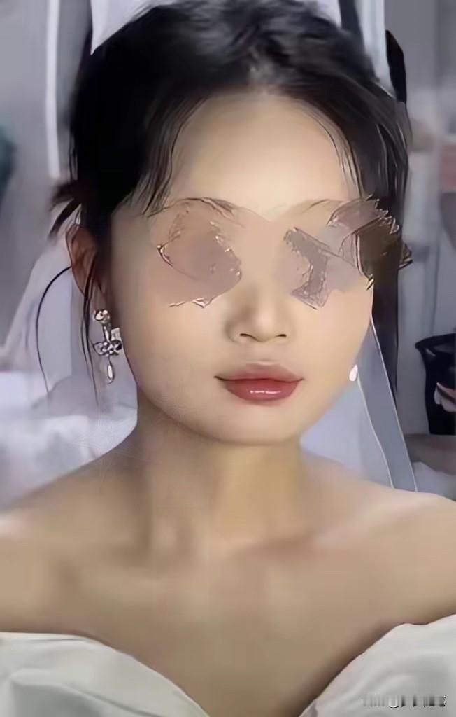 贵州遵义婚宴22桌宾客提前离场，症结不在宾客，而在新娘一方。婚礼想穿得体面本无错