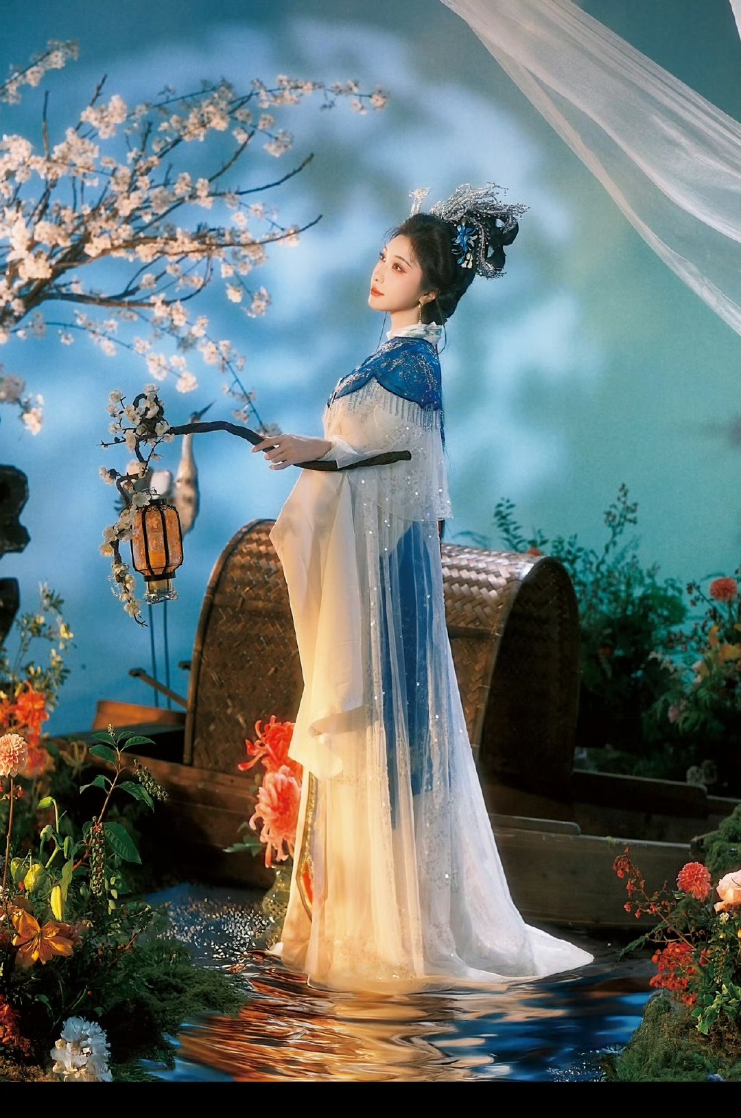 张小婉好适合国风张小婉这一套造型和妆容和她太适配了…特别的显气质！她好适合这种风