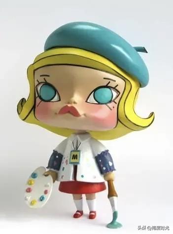 拉布布LABUBU与莫莉
皆是潮玩圈大明星
拉布布造型独特
身体圆滚滚
小表情奇