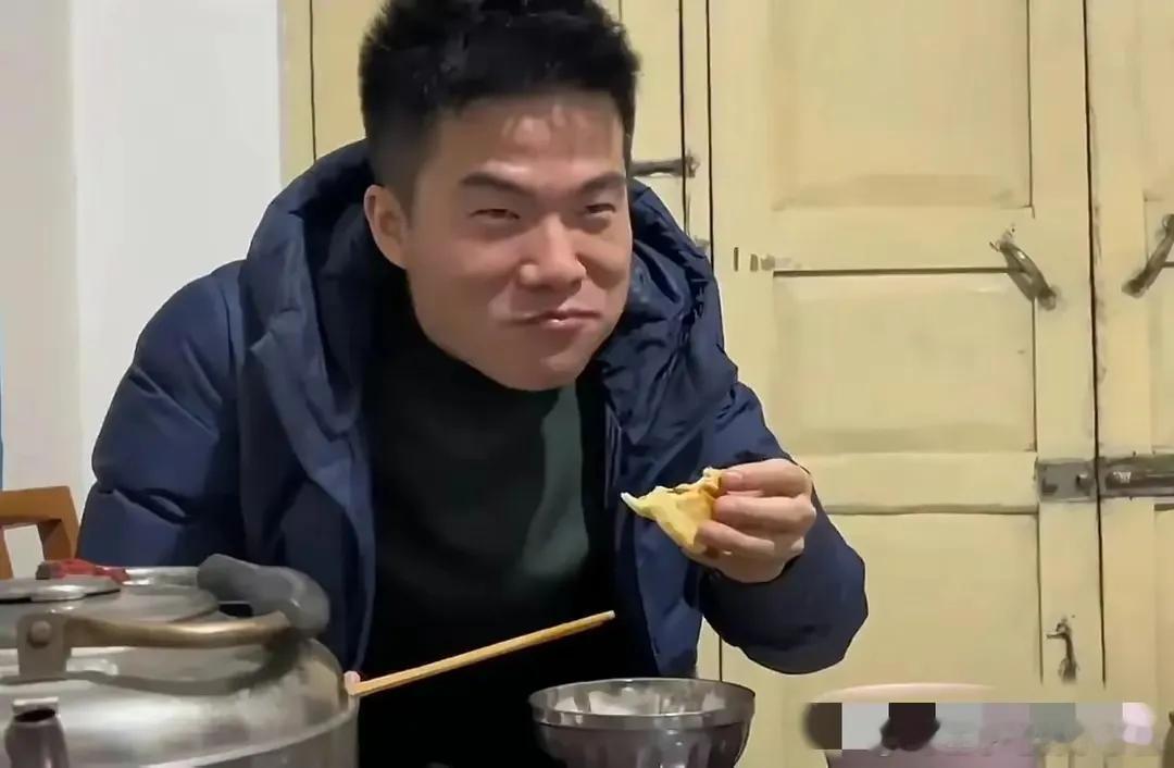 发现没有，无论外面舆论有多么激烈，但是董宇辉就是不说话！ 