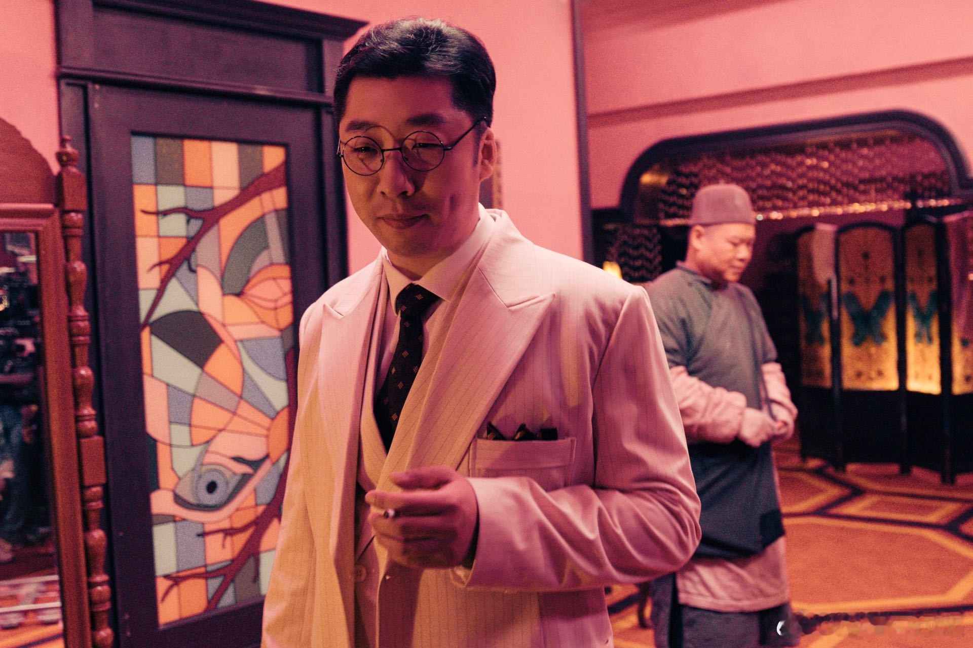 张子贤经典民国皮肤张子贤的剧抛脸真的名不虚传！同样是民国西装造型，能演出截然不同