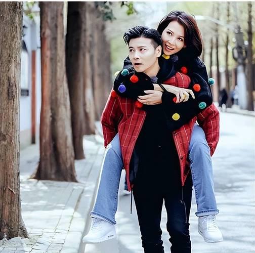 港圈苦命少女蔡少芬，被张晋一句话护了一辈子！这才是真神仙爱情
 
家人们谁懂啊！