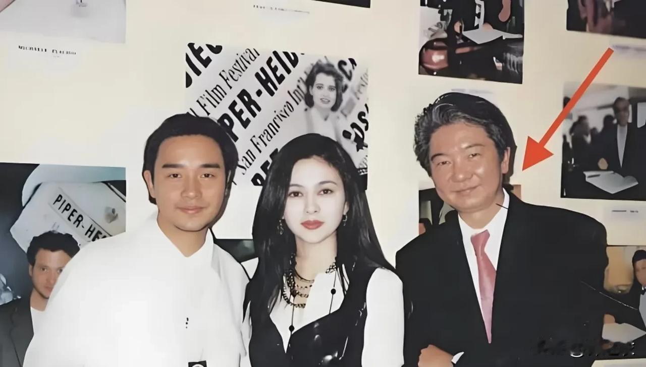 蔡澜少年时期留学日本，上百次往返韩国，所以他对日本和韩国的风土人情十分了解。

