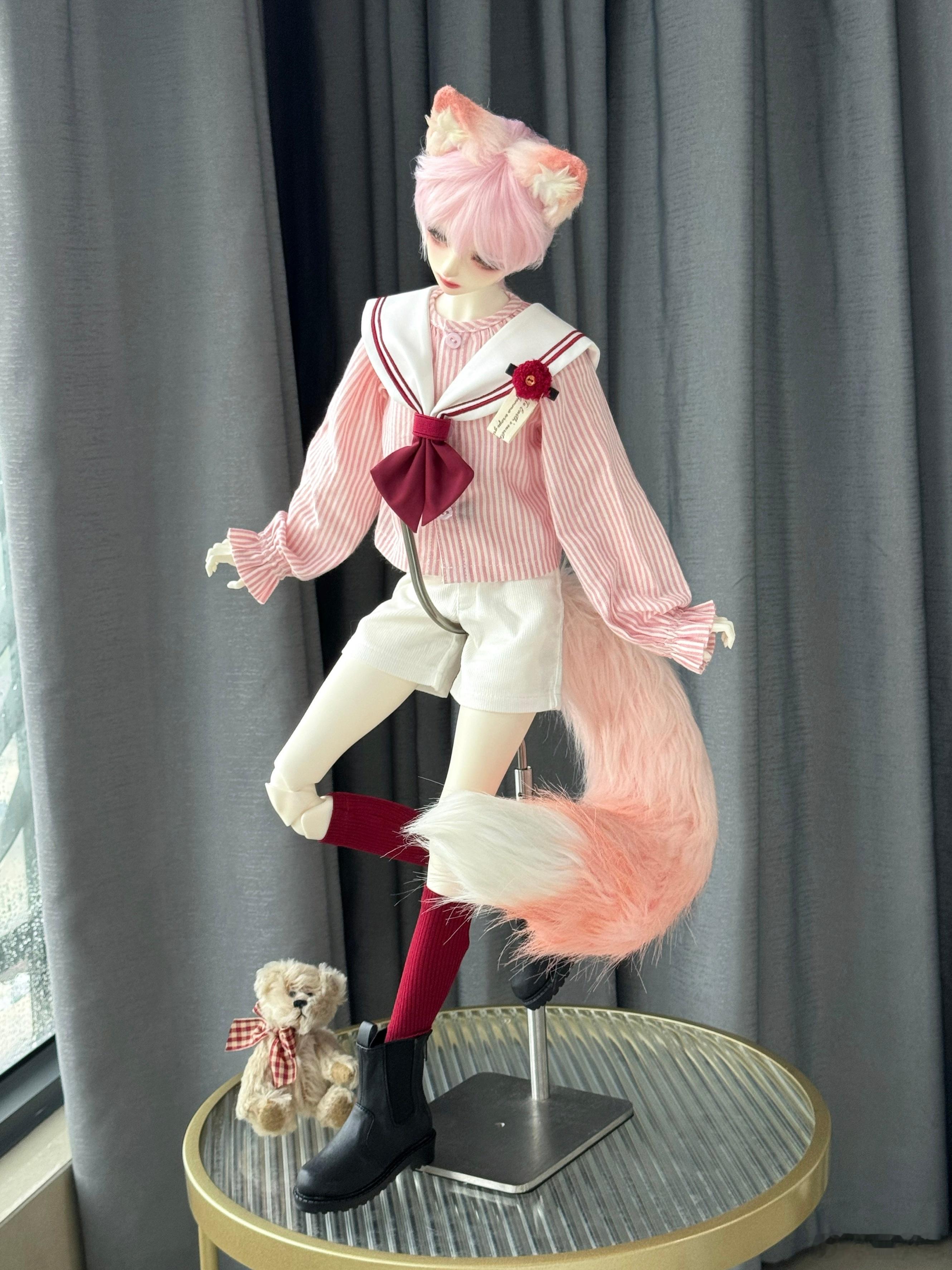 粉色水手服