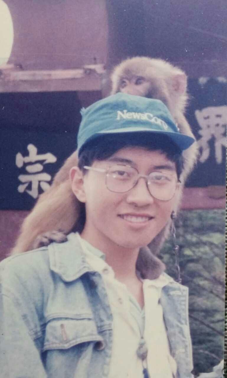 经调整优化，我三十年后“重新加入”深圳大学建筑系建筑学专业96届毕业合影的第二版
