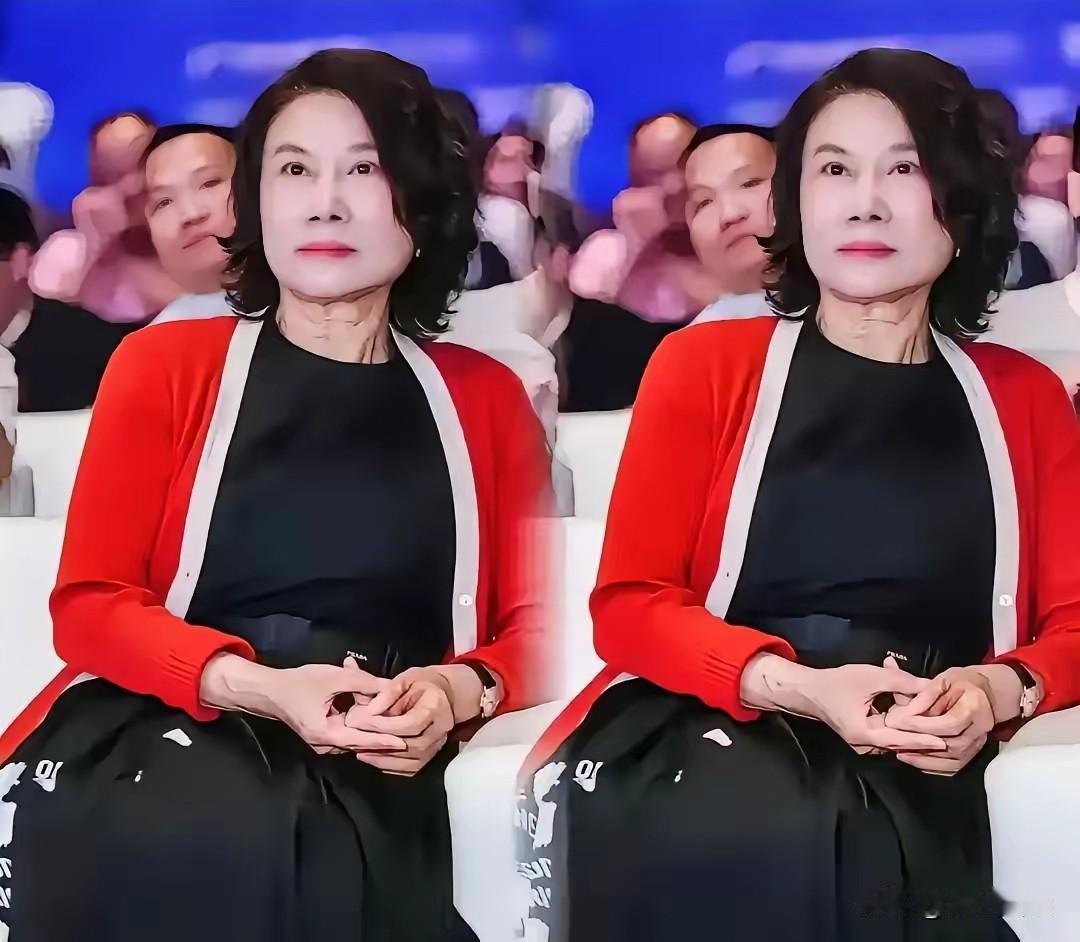 格力这波“掀桌子”动作，表面是自掏腰包用贵材料，实则是给行业“换底裤”。咱们别光