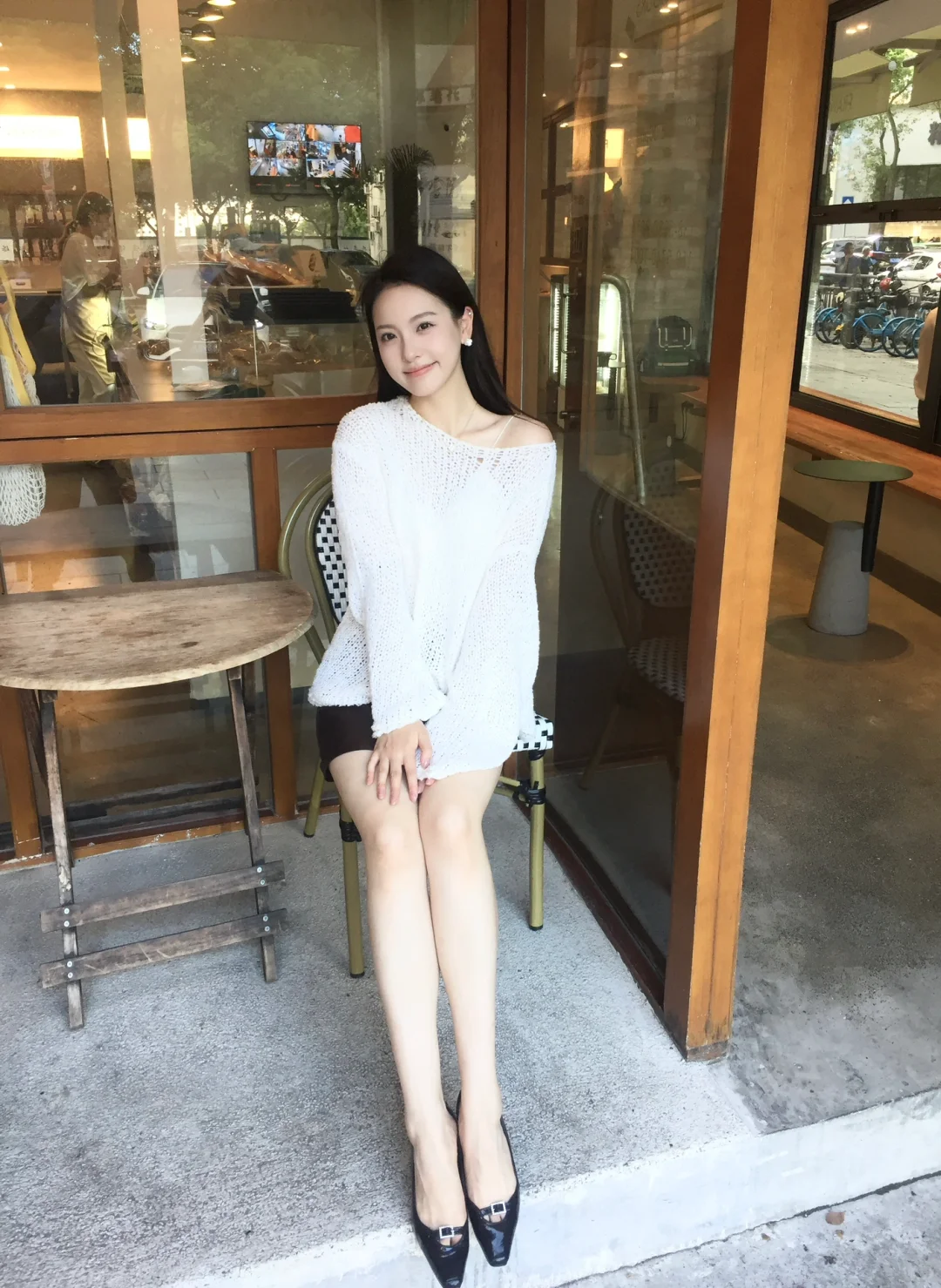 如果你有点悲伤 那我愿意陪你晒太阳