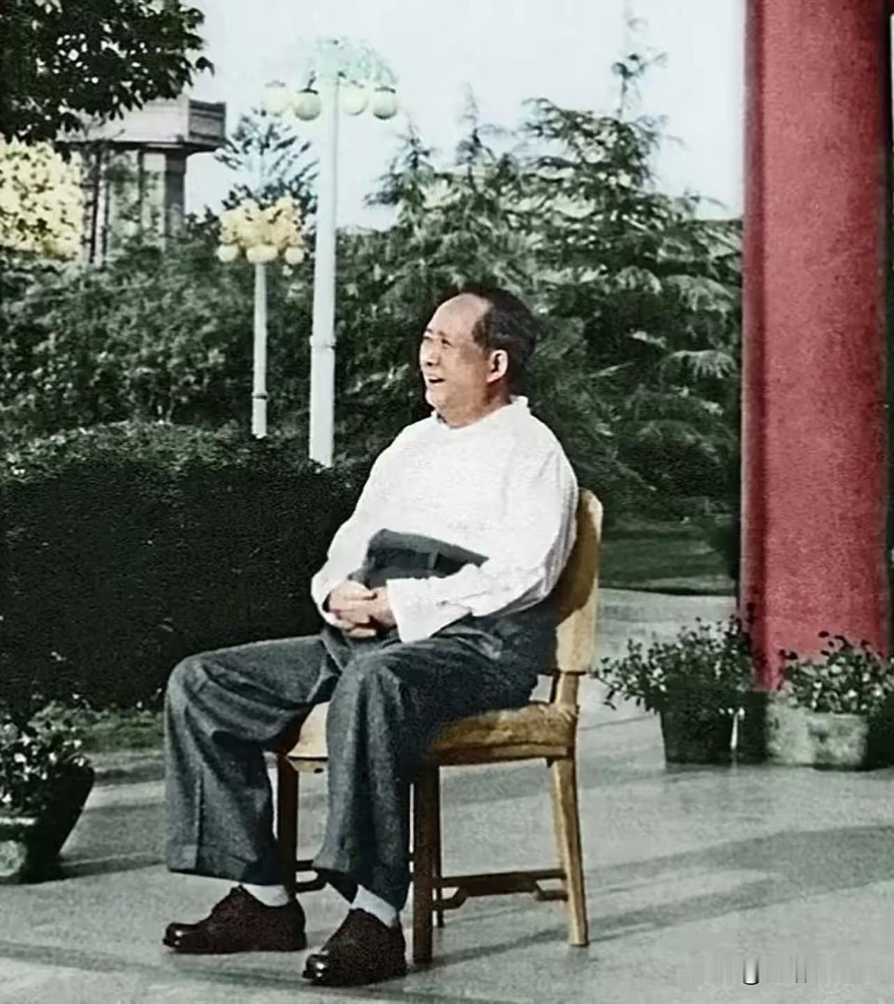 毛主席一句话，破解了几千年的“散沙难题”！

很多人觉得“团结”就是大家一团和气