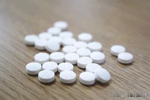 长期服用二甲双胍，警惕这4大症状！

导语：二甲双胍作为2型糖尿病患者的首选降糖