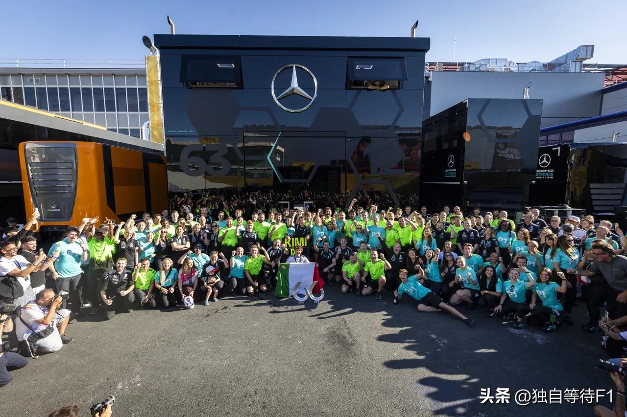 梅赛德斯F1车队2025年收入为8.44亿美元，税后利润为1.68亿美元，并向股