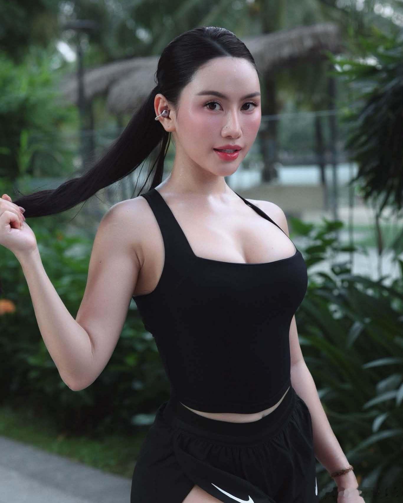 教练说了，见面不如健身 