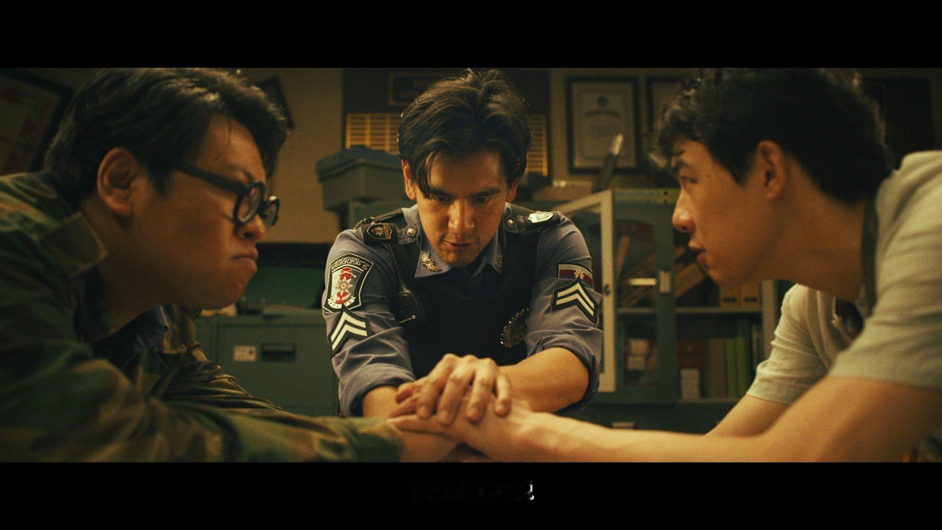 彭于晏 令人想笑的offer彭于晏令人想笑的offe艾伦：我们祖传盗墓彭于晏：我