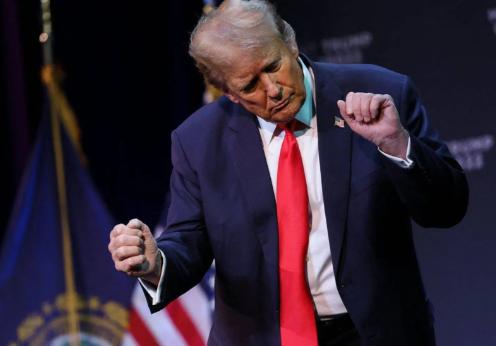 美国开始慌啦！美国把对中国的关税从145%降下来了，结果却发现中国客户没了，根本