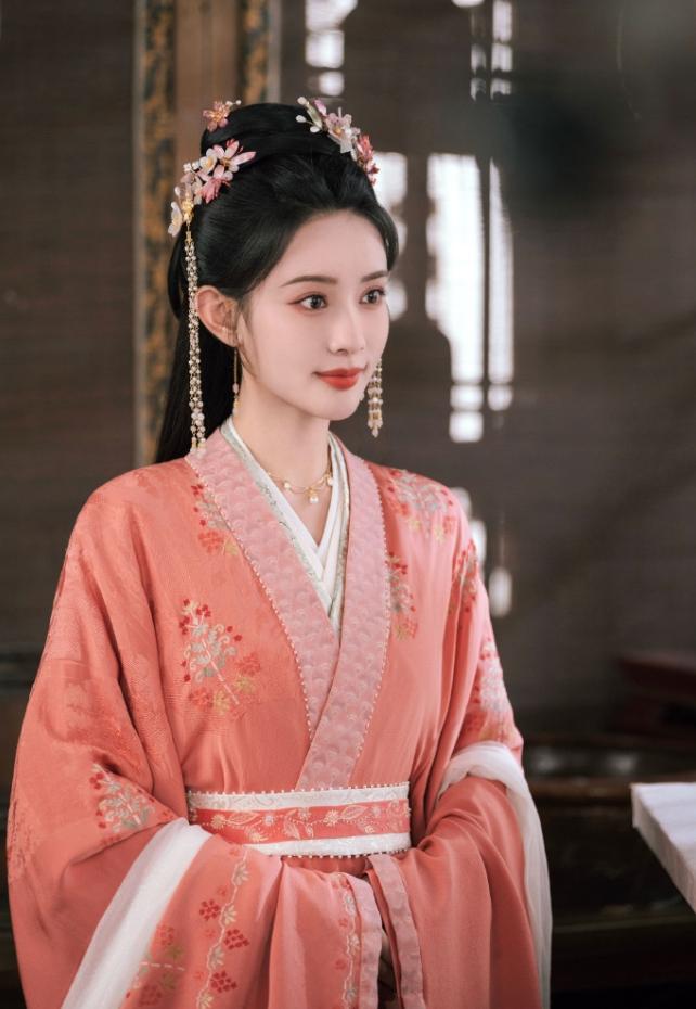 刘学义和孟子义的《桃花映江山》之所以播的这么差
是因为这部剧有11个编剧，编剧比