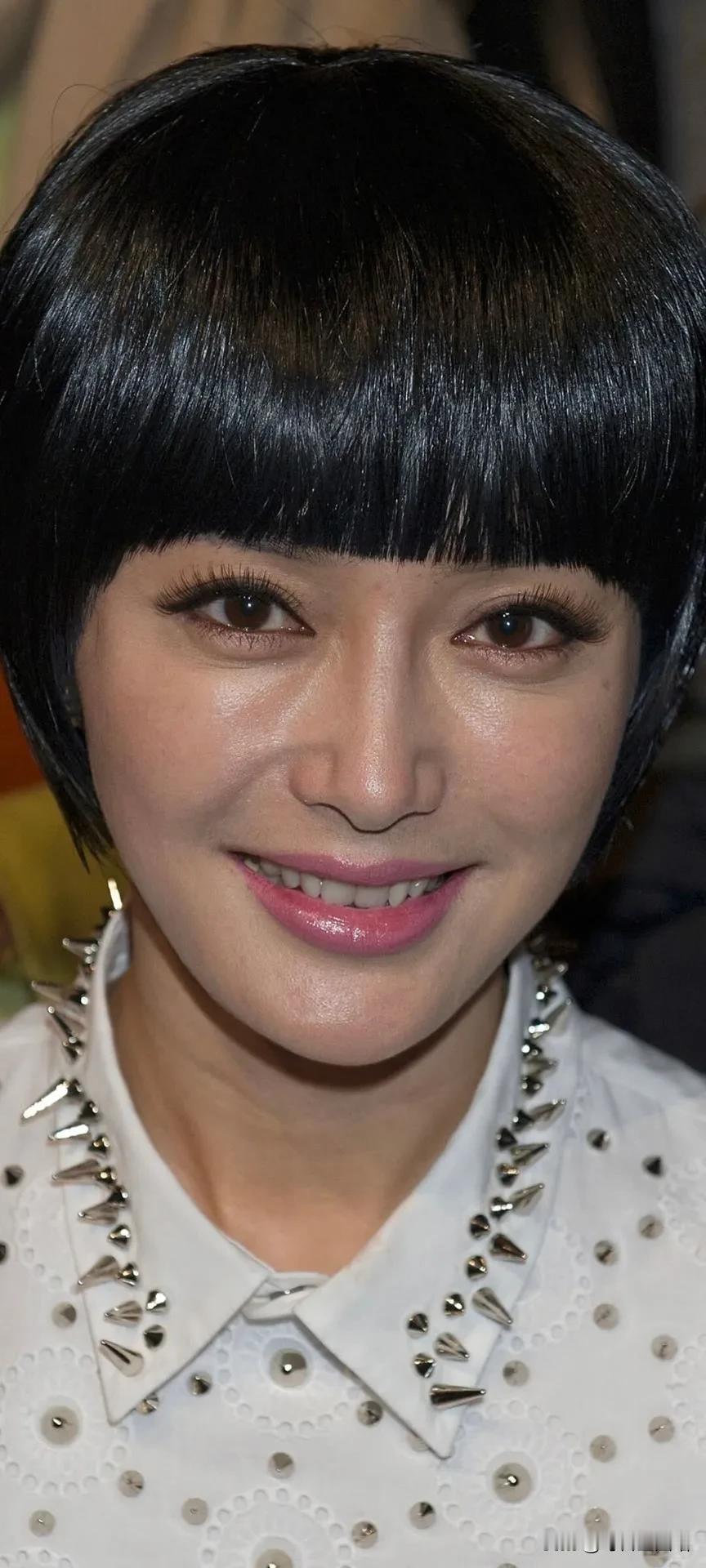 秦岚 早期短发怼脸高清脸图"锁住你的盛世容颜 "