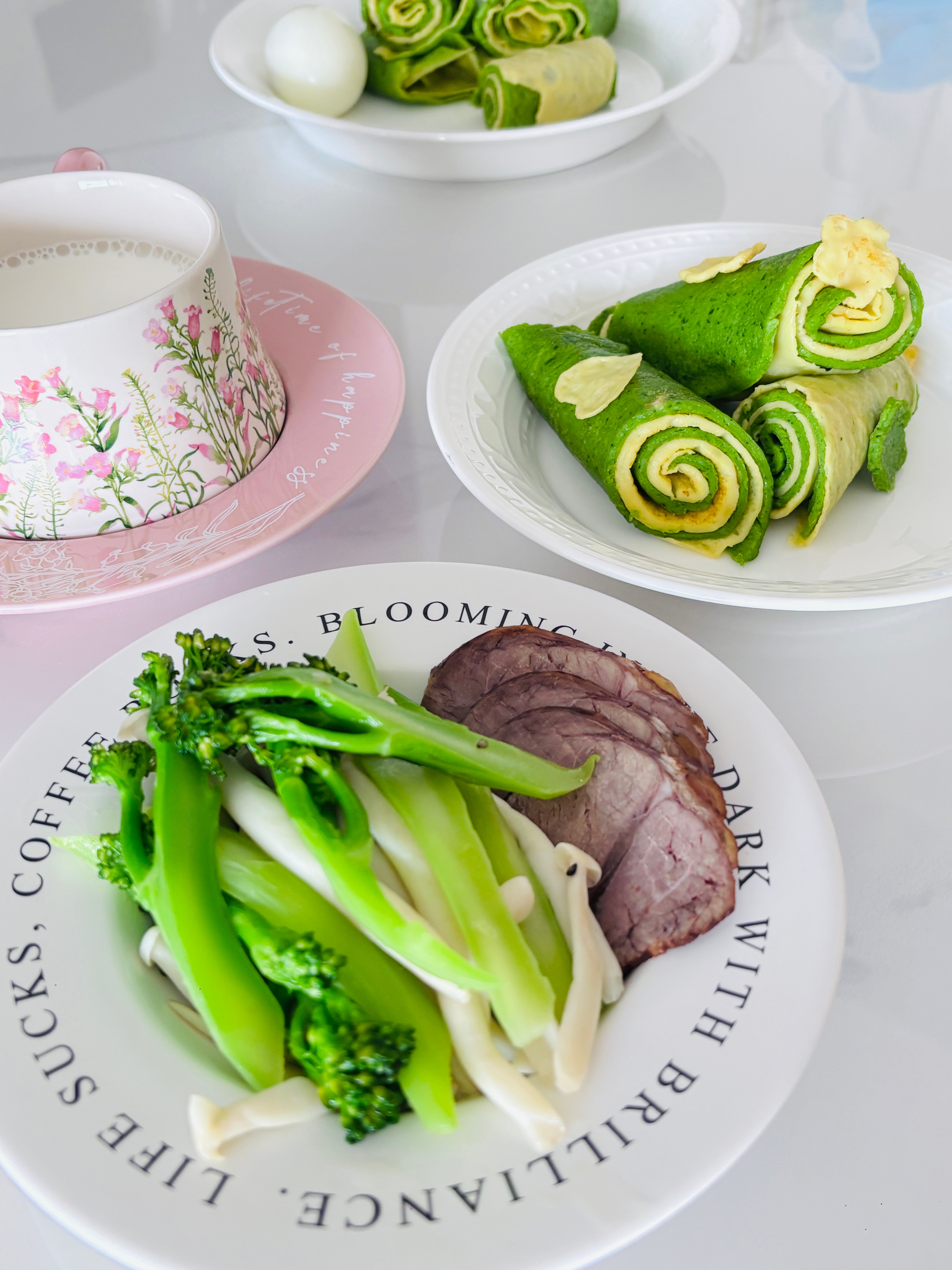 一日一食一记[超话]  早安！早餐就位，开启元气满满的一天 ​​​
