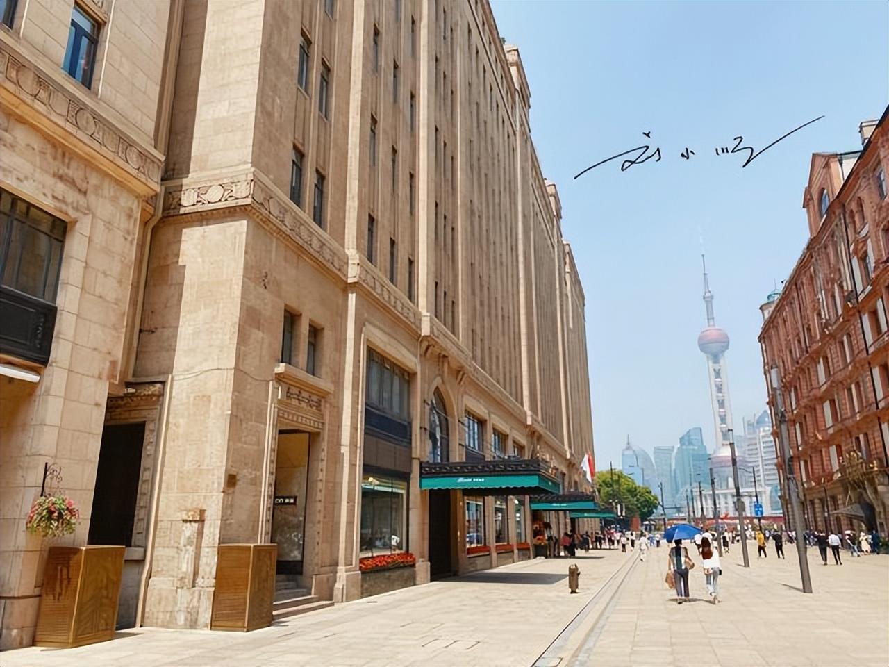 上海“百年老饭店”，就在外滩边，作为上海地标，很多游客来打卡？

上海这座繁华的