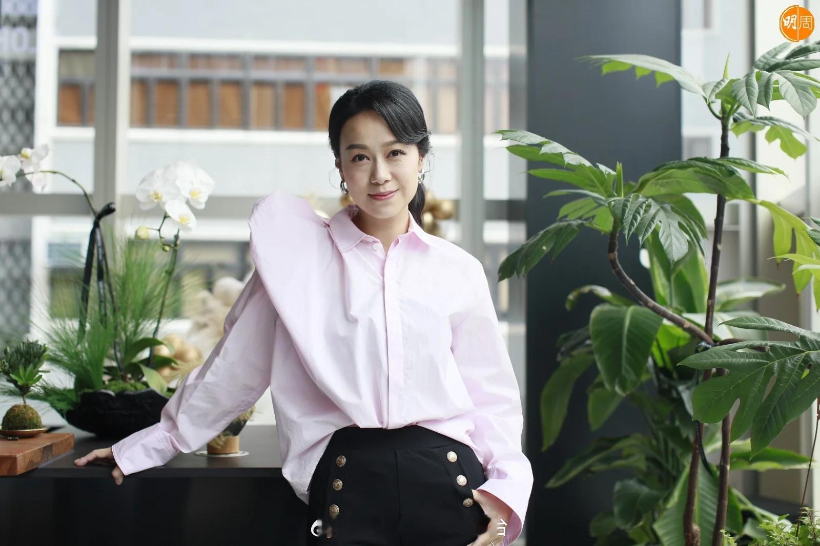 明报周刊：赞美或批评已不重要 黄心颖感激老公督促走上音乐路│黄心颖专访黄心颖23