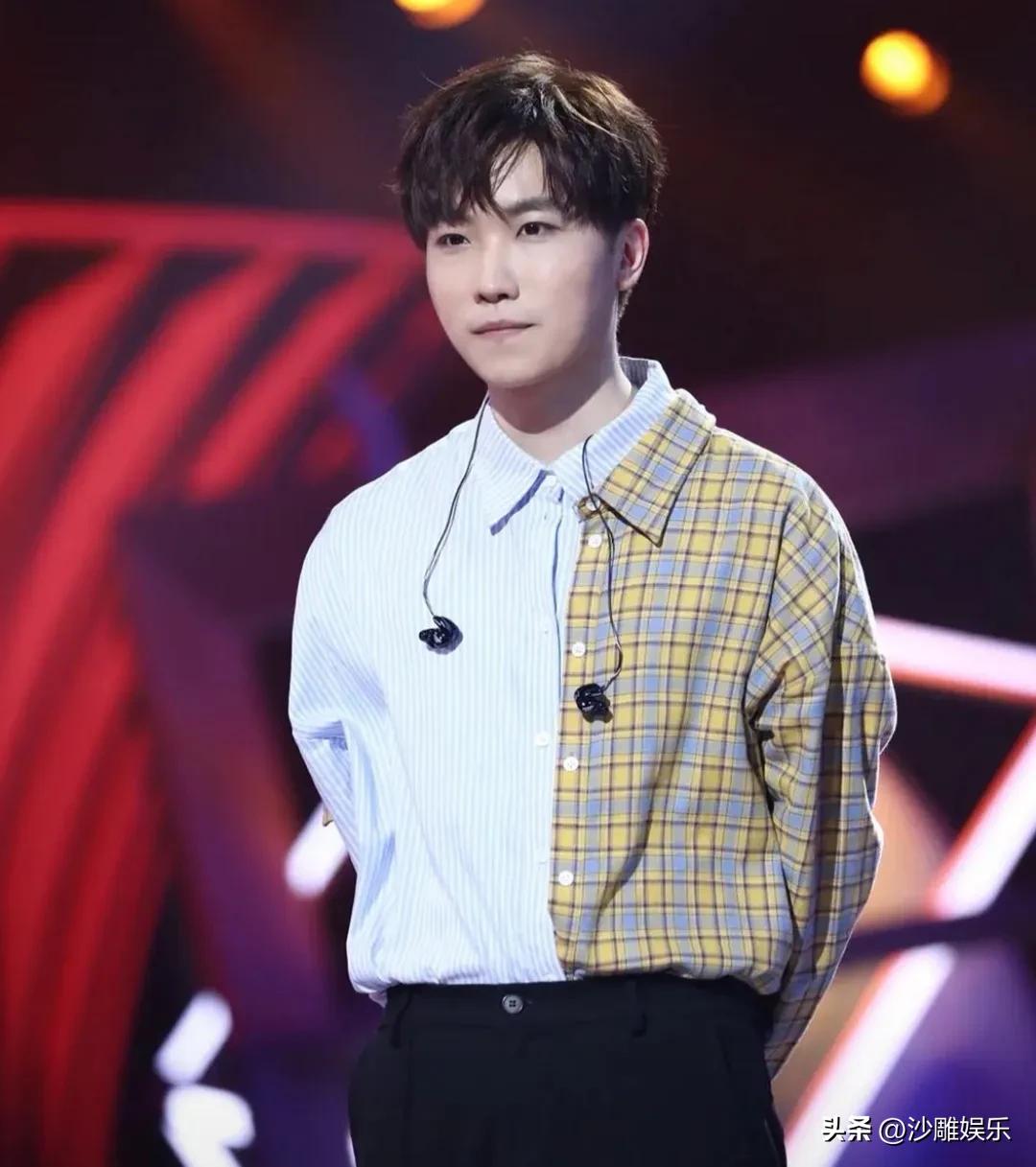 徐良，深夜道歉！

3月28日晚，徐良突然冲上热搜第一。这次不是因为他发了新歌，