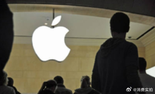 【苹果涨价经销商趁火打劫】MacBook涨价后被经销商追要2万差价 近日，苹果因