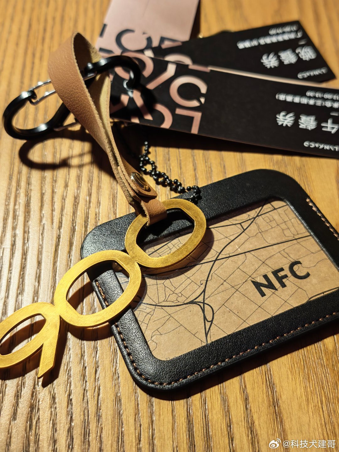 参加领克900的试驾活动，这套伴手礼不错！有人喜欢吗？准备送给我的粉丝朋友们！ 