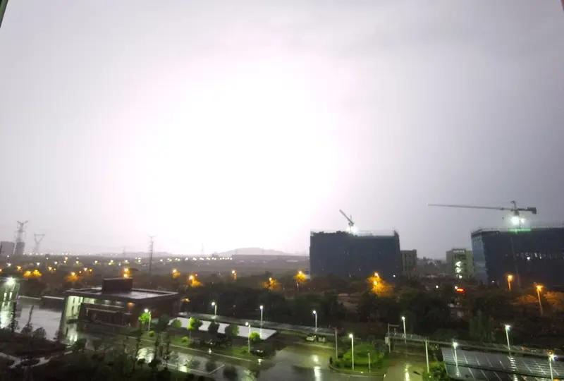 ⚡️⚡️⚡️【宾川县雷电黄色预警】宾川县气象台于2026年3月28日21时15分