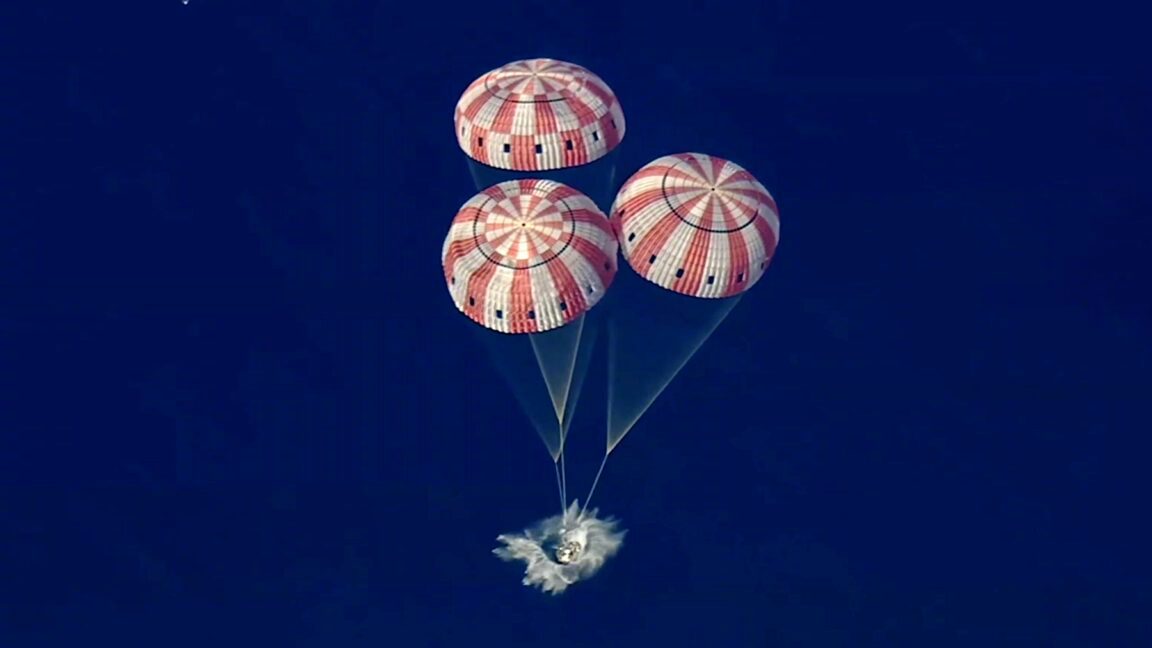 人类在这一轮探月热潮中，终于完成了首次载人绕月飞行。北京时间今天清晨，NASA的