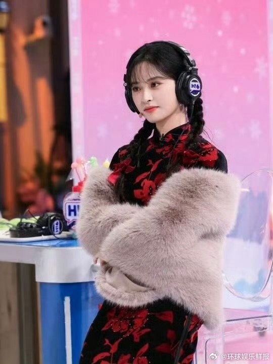 沈月太会了！不选客栈不选中餐厅，好六才是快乐老家！沈月在客栈和中餐厅间选了好六亲