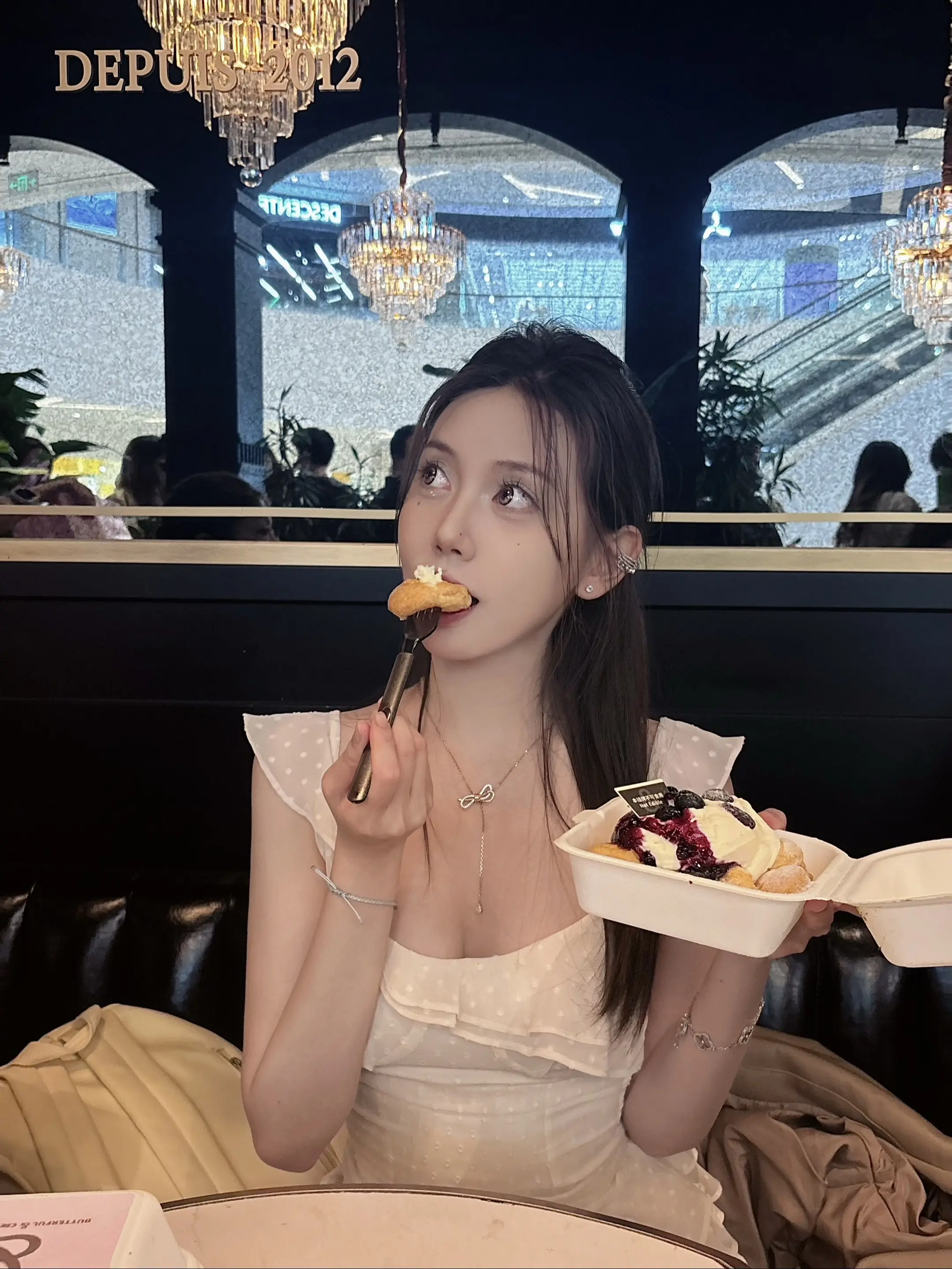 我需要很多很多爱（没有说钱不要的意思）