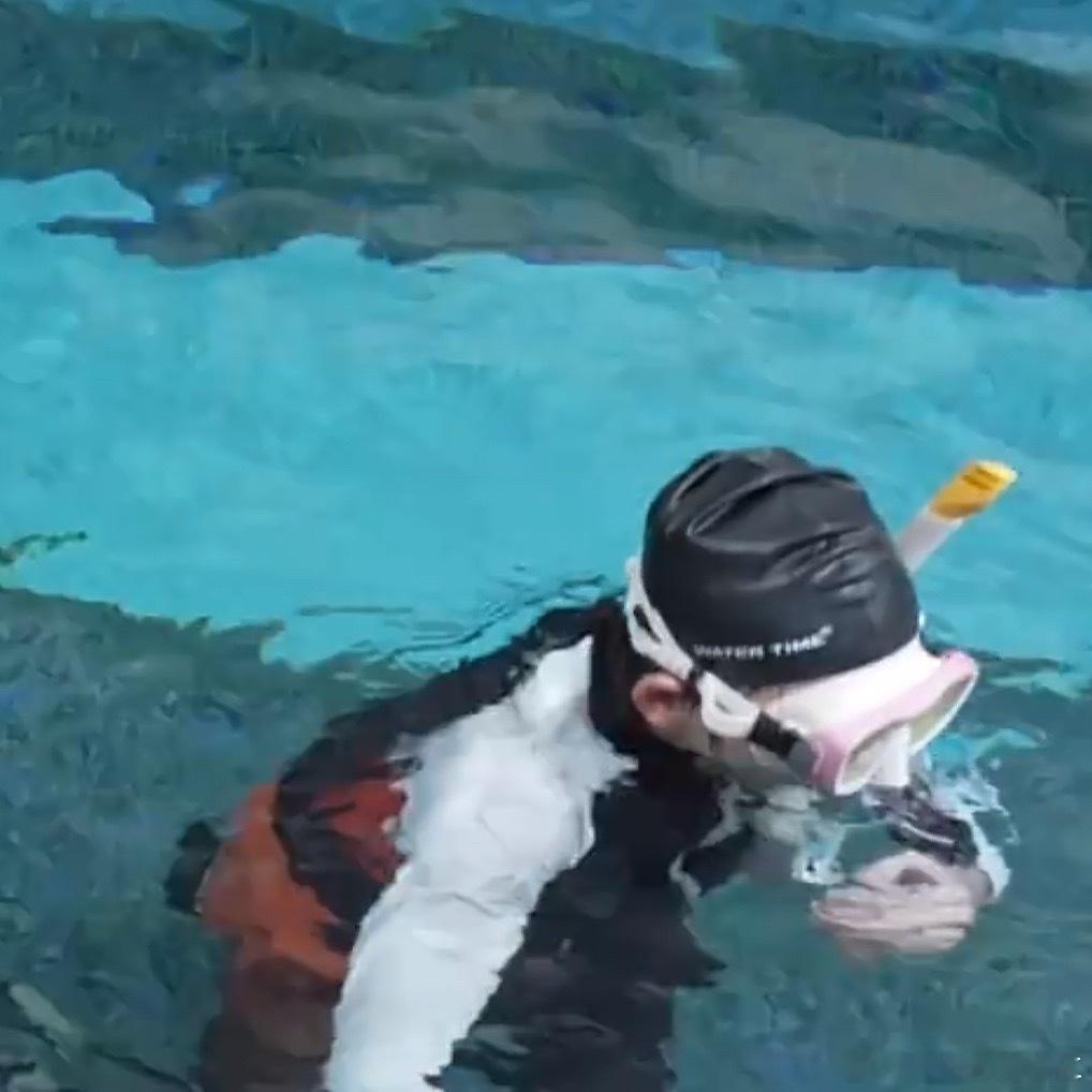 时代少年团真的太熟了卧槽盆儿的这个放嘴里呼吸的东东就这么来回三个人试戴 