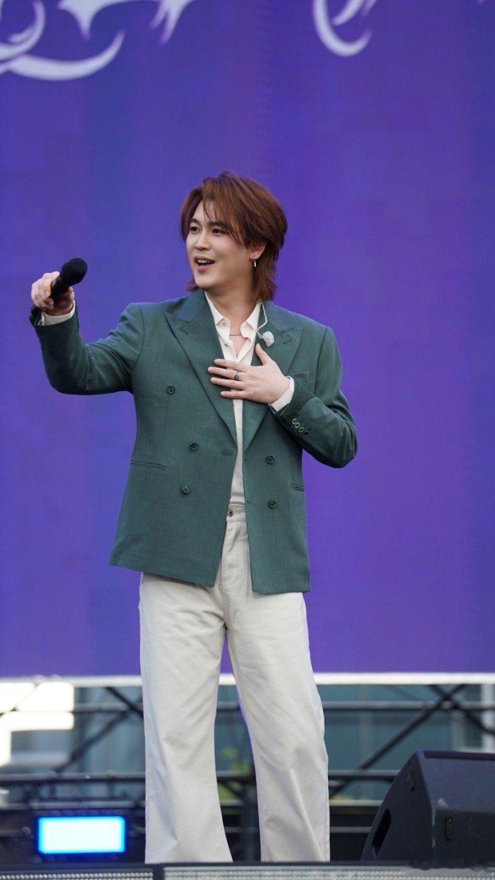 刘凤瑶值得被看见2026嘉善氧气SHAN耀音乐节 刘凤瑶听完刘凤瑶现场直接路转粉