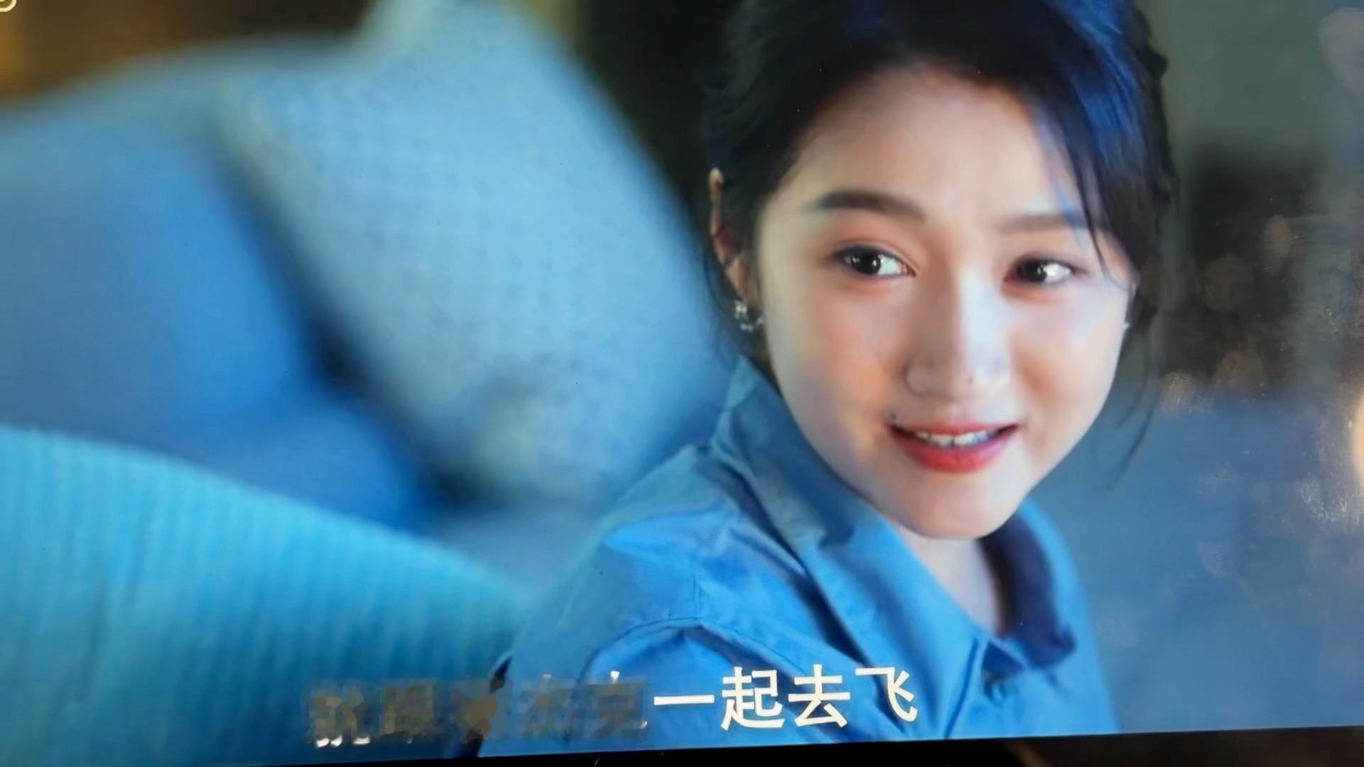 笑得我倒回来看了三遍怎么能这么自然啊真的没笑场吗哈哈哈哈哈哈哈哈哈哈哈哈哈哈哈哈