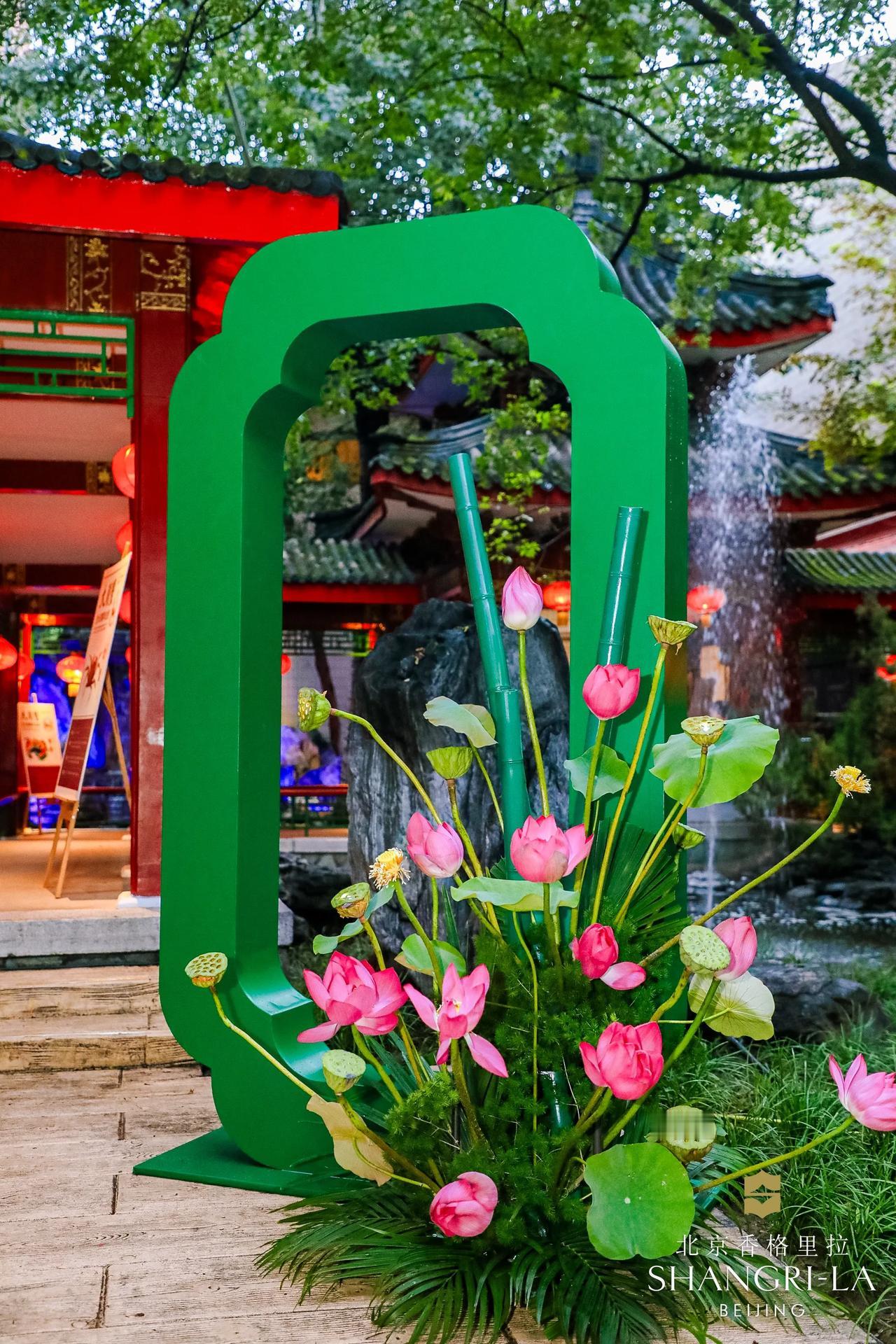 秋天必须要吃大闸蟹呀，来北京香格里拉的“寻蟹季”了，参与了花园捞螃蟹🦀+新品兴