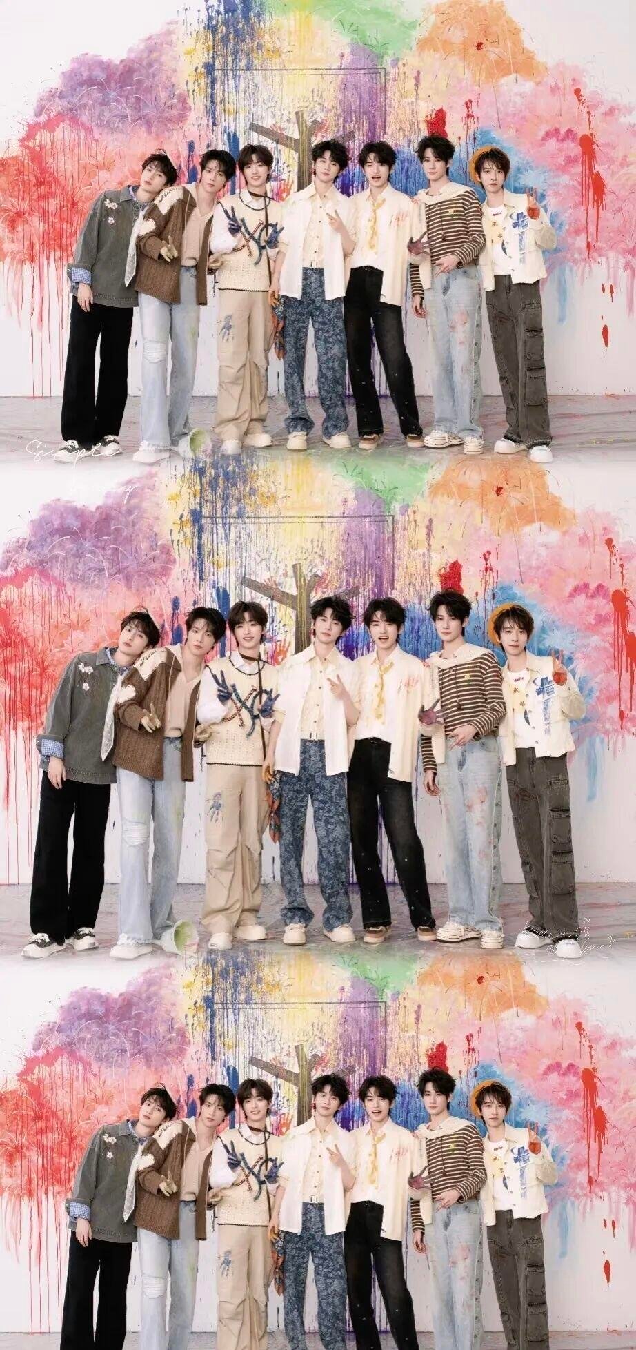时代少年团给个眼神自己体会时代少年团把片场走成T台 谁说舞台不能当时装周？哥几个
